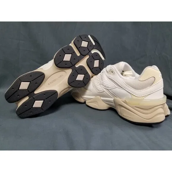 New Balance Kids 9060 Sneakers GC9060EK Linen Size 5 NEW NO BOX! - Picture 2 of 11